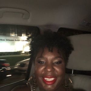 Meet your Posher, Carmelita